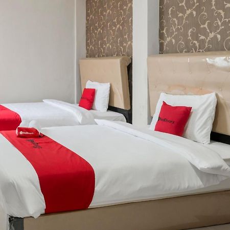 Reddoorz Near Grand City Mall 2 Surabaya Exterior foto